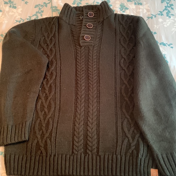 Very nice 3 button neck sweater. Excellent condition - Picture 2 of 2